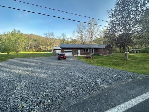 Pappy's Trail House