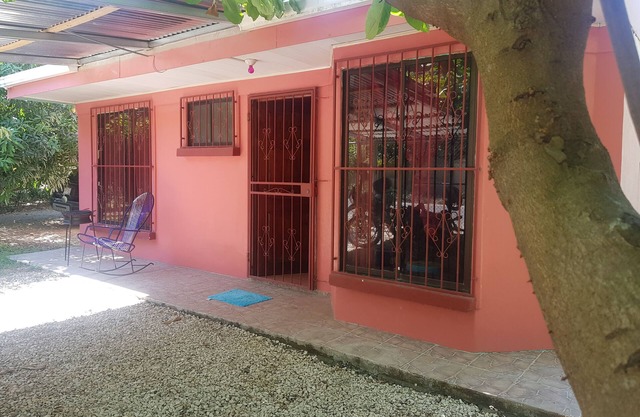 Paquera, full house 3 rooms with air conditioning, wifi internet, pool, parking