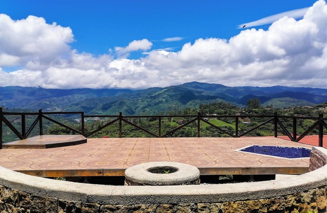 Paraíso Orocay Lodge