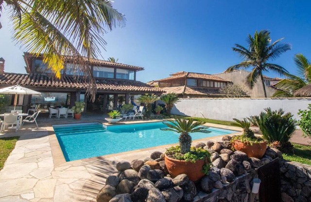 Paraíso Pé na Areia de Geribá com Cinco Suítes Por Luxury Rentals