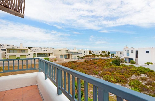 Paradise Beach by HostAgents