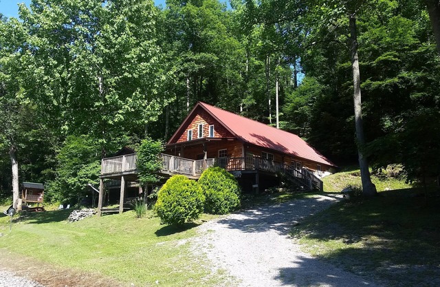 Paradise Cabin at Pardise in the Woods overlooking the Buckhannon River