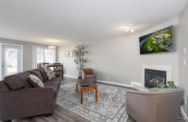 Paradise Canyon Golf Resort - Signature Walkout Condo 380