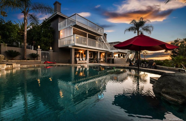 Paradise Hilltop Escape: GameRoom/PoolSlide/Pool/EVCharger/Volleyball/Basketball