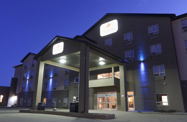 Paradise Inn & Suites Valleyview