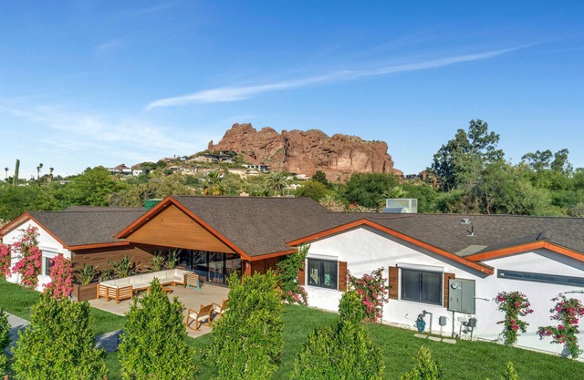 Paradise Valley Family Resort Heated Pool Sauna Jacuzzi Golf Playground HotTub