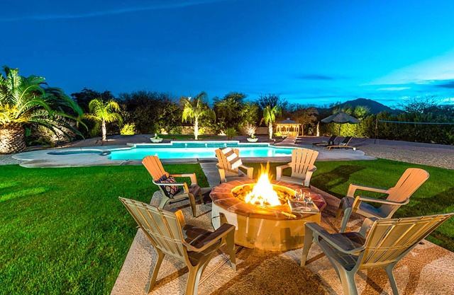 Paradise Valley by AvantStay | Expansive Oasis w/Putting Green, Pool & Mtn Views