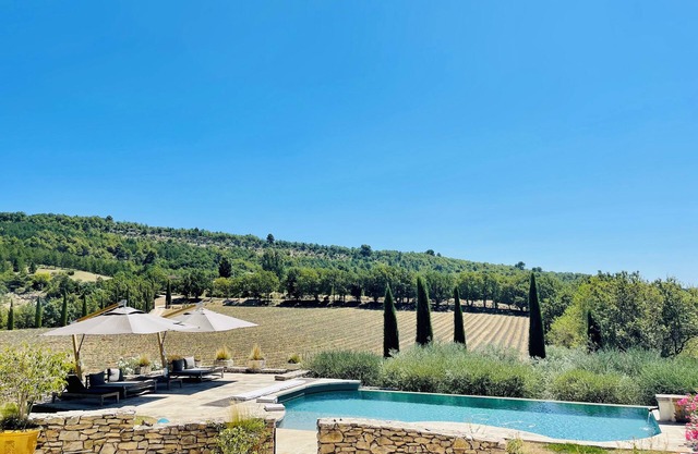 PARC NATIONAL LUBERON Bergerie 18th View 360° lavender heated pool overflow