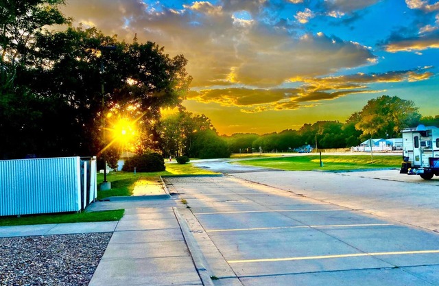 Park View Inn & Suites Hoisington