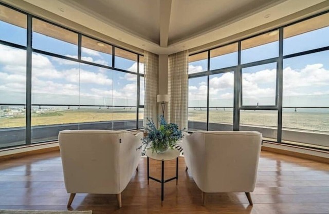 Park View Penthouse Opposite Ole Sereni