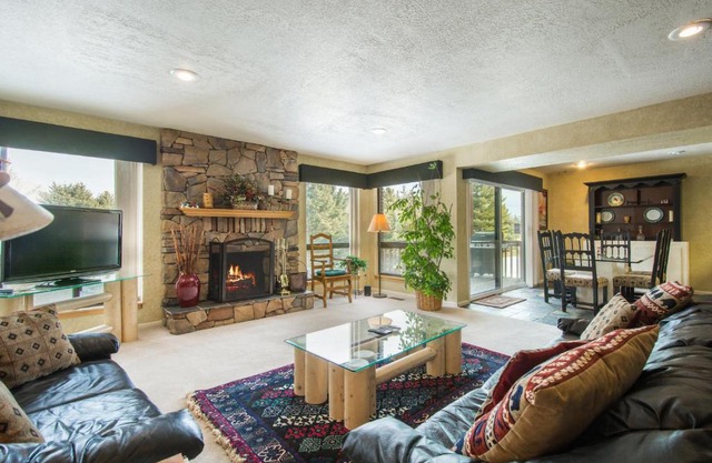 Park West Town Home 3920