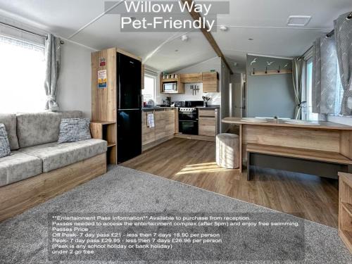 Parkdean Resort Camber Sands sleeps 8 Pet Friendly - ref-ww242