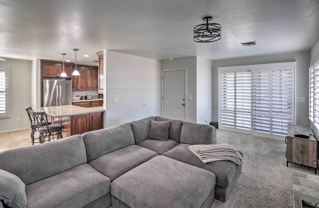 Parker Home on the Colorado River w/Views!