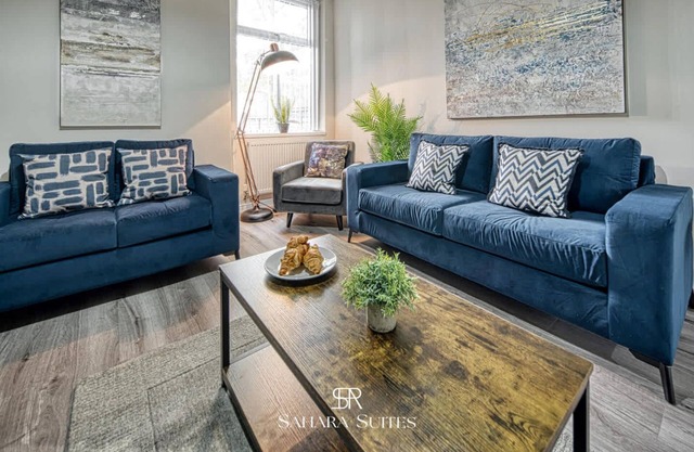 Parkhill Ave M8 Book Now & Save 20% Free Parking