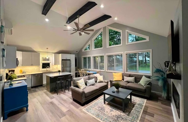 Parkside Cottage -NEW Construction!