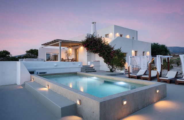 Paros House Villa - Elegant Comfort, Private Pool & Stunning Sea Sunset Views