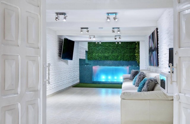 Parque LLeras Poblado 11 Bedrooms