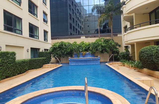 Parramatta Hotel in Mantra Building