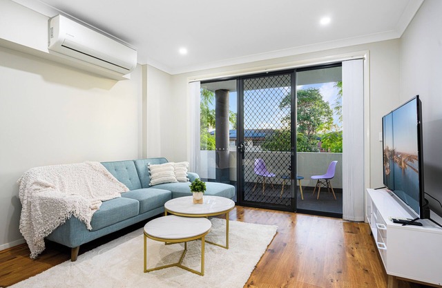Parramatta New 2Bedroom apt close to Train/Shoping