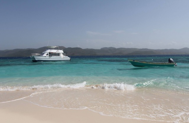 Party boat catamaran