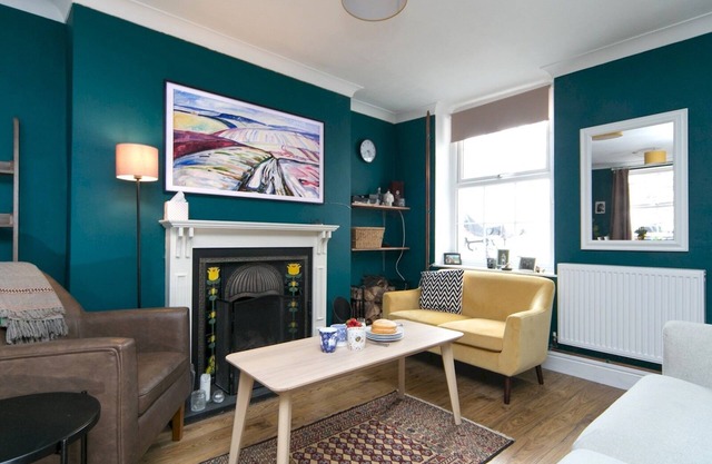 Pass the Keys | 2 Bedroom Quarryman Cottage at the base of Snowdon