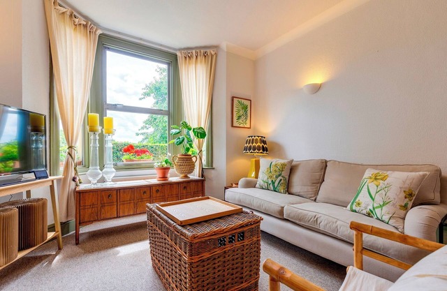 Pass the Keys | Charming Victorian Terrace in centre of Cambridge