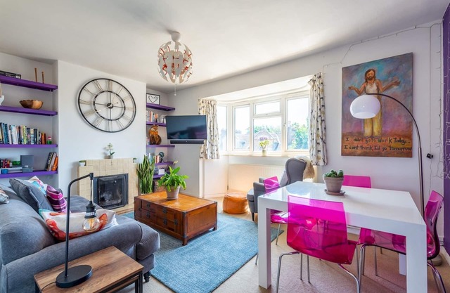 Pass the Keys | Cozy 4-Bed with Garden in Trendy Stoke Newington