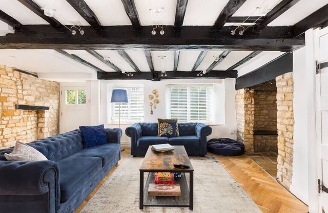 Pass the Keys | Charming 18th Century 4 bedroom cottage