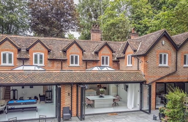 Pass the Keys | Prestigious 5 Bed Retreat Spacious Tranquil Haven