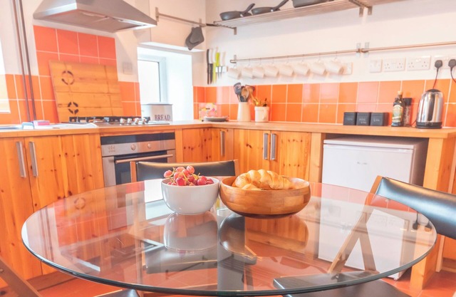 Pass the Keys | Spacious Garden Home in New Mills - Pet Friendly