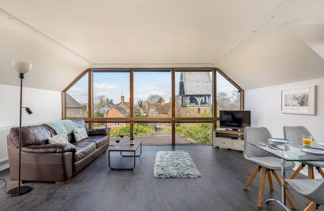 Pass the Keys | Stylish Apartment in Quiet Village | Amazing Views