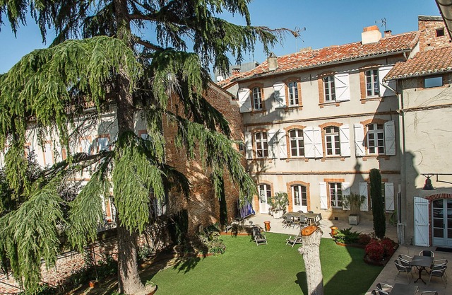 PASTELIER: 8 bedroom house - spa, hammam, swimming pool, garden