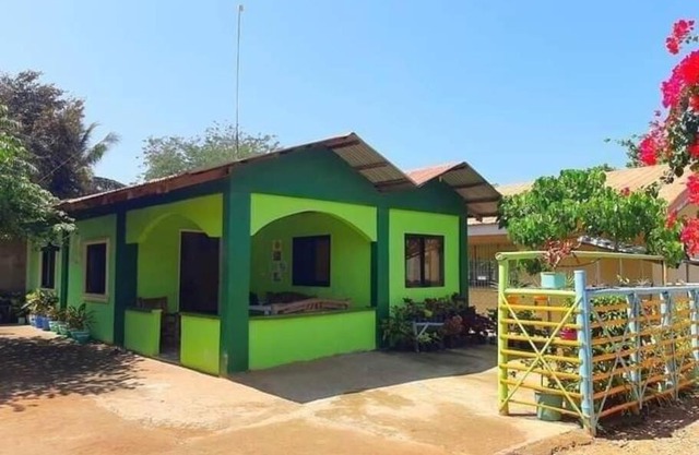 Patar White Beach - Lindas Transient House