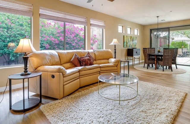 Patio & Golf Course Views at Home in Anthem!