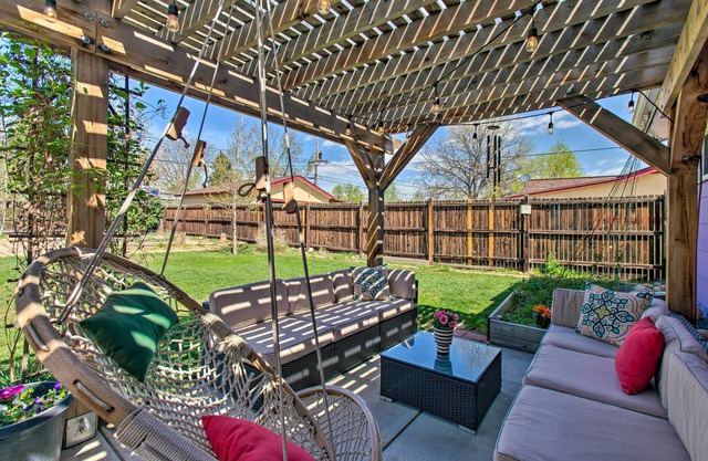 Patio, Grill & Yard: Cozy Denver Abode!