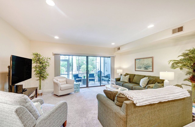 Patio + Pool Access: North Myrtle Beach Retreat!