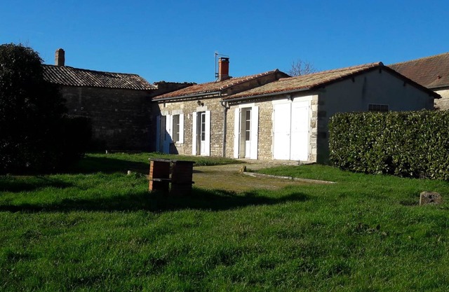 Peace and quiet at Logis du Parc