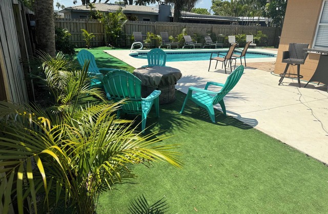 Peace of Paradise- Family Fun, Pool, Dog-Friendly, Near Beaches & Cruise Ships