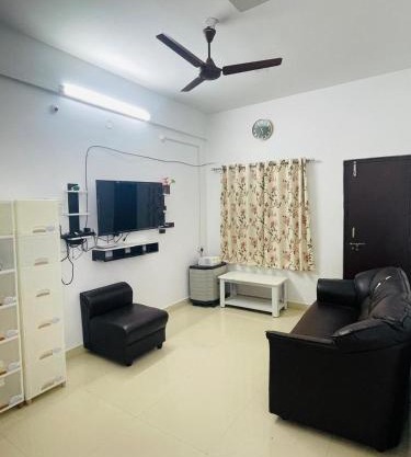 Peaceful 2 Bedroom Flat near Airport