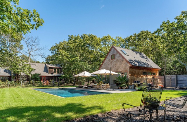 Peaceful 3-acre oasis on pond just outside amazing Sag Harbor