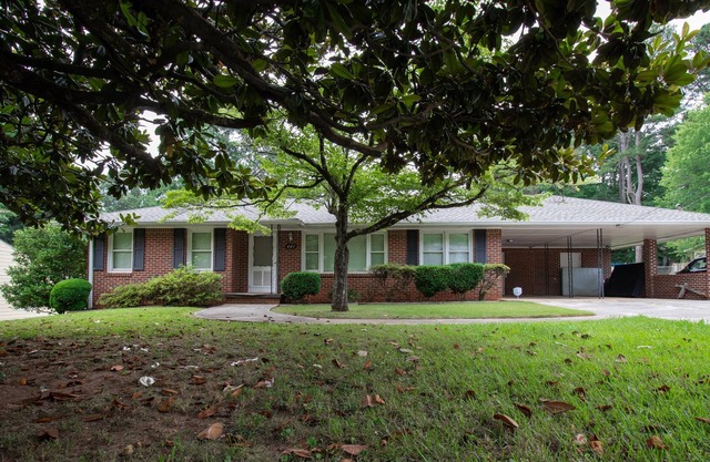 Peaceful 3 Bedroom home near ATL Airport