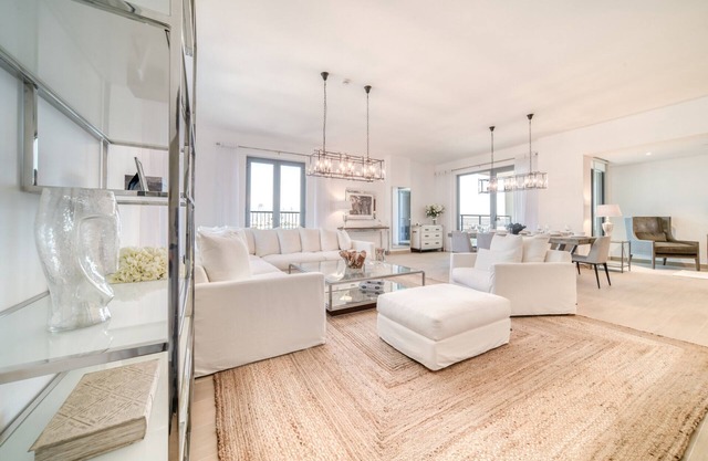Peaceful 4BR Penthouse w/Assistant’s Room at Le Pont Jumeirah by Deluxe Holiday Homes