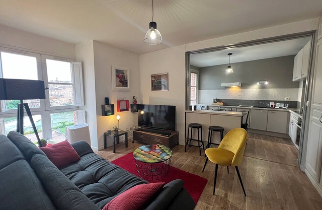 Peaceful apartment overlooking the Tarn