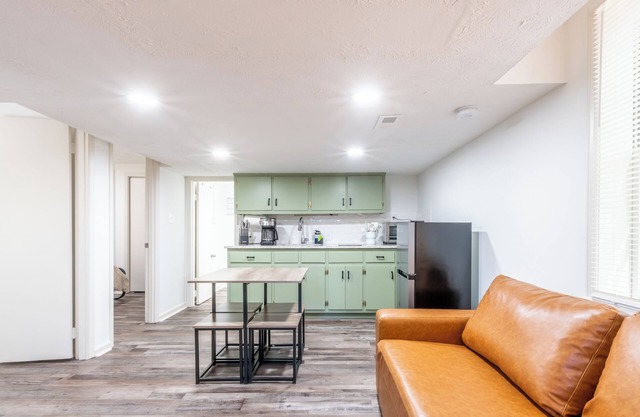 Peaceful Basement, Tucker-GA