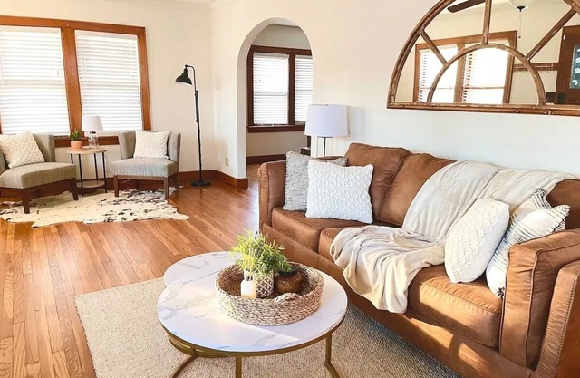 Peaceful & Clean Getaway/3BR-By KWU & DnTown