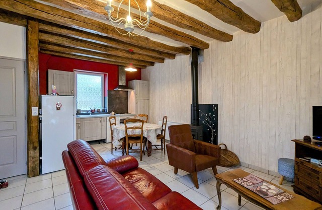 Peaceful cottage near Indre river, close to Brenne and Châteauroux