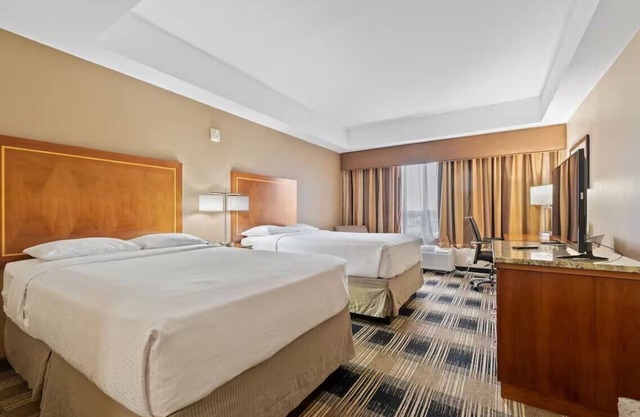 Peaceful Double Suite Sleeps 4 Prime Location