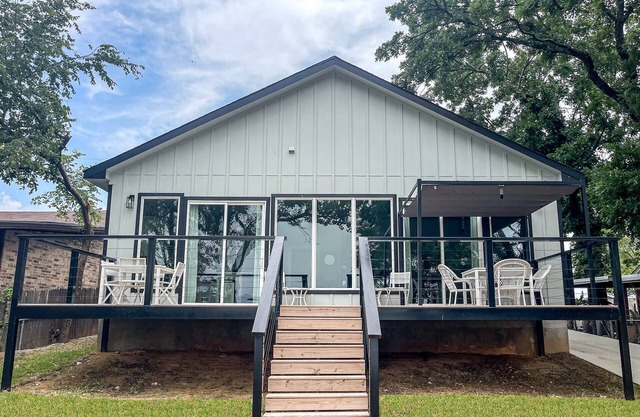Peaceful Eagle Mountain Lakefront Property! Private & Secluded with Swimming, Fishing & Boat Tie-up!