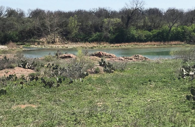 Peaceful getaway on the serene Llano river. Kayaking or relaxing by the water
