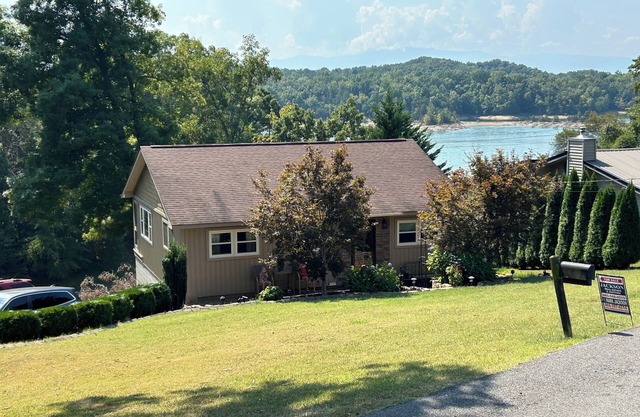 Peaceful Lakefront Getaway Close To Douglas Lake & Dollywood & Pigeon Forge